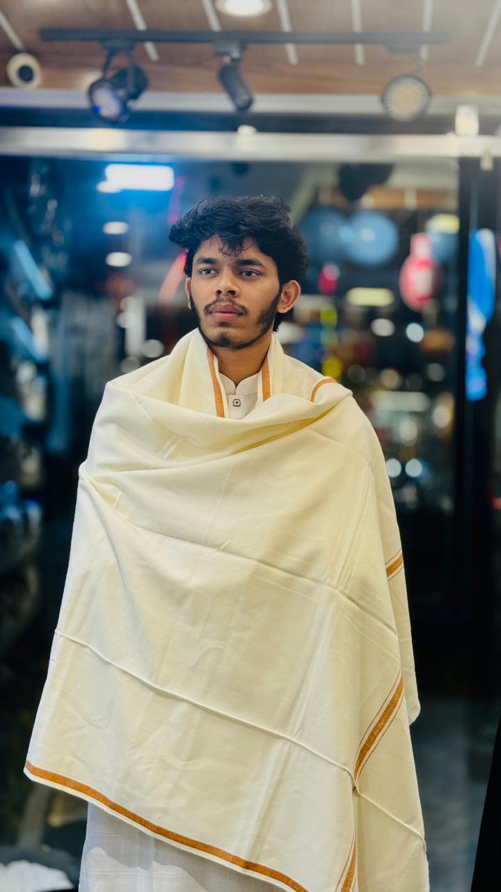 ঐতিহ্যবাহী উলের শাল - সাদা কালার