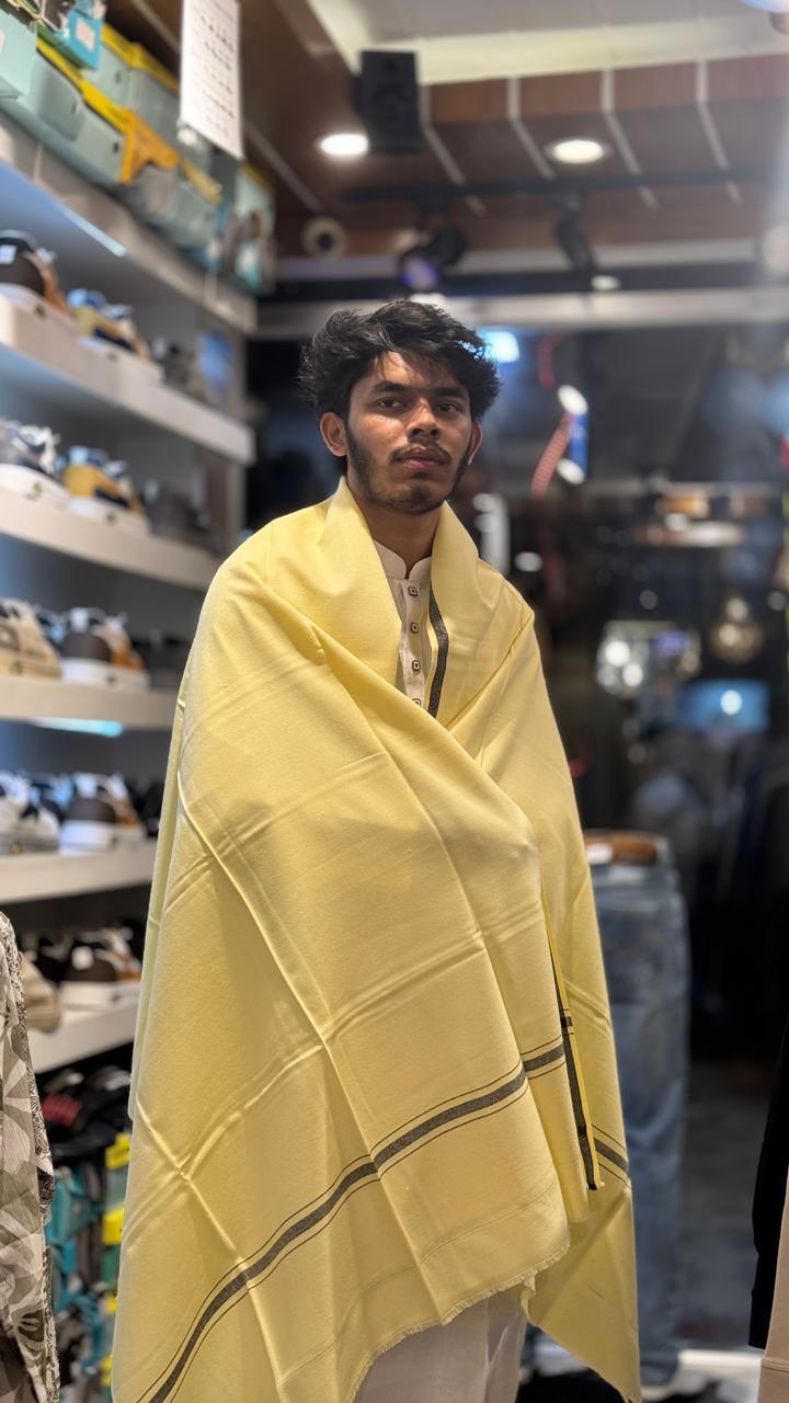 ঐতিহ্যবাহী উলের শাল - ক্রিম কালার